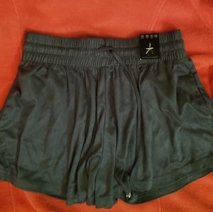 New Atmosphere shorts